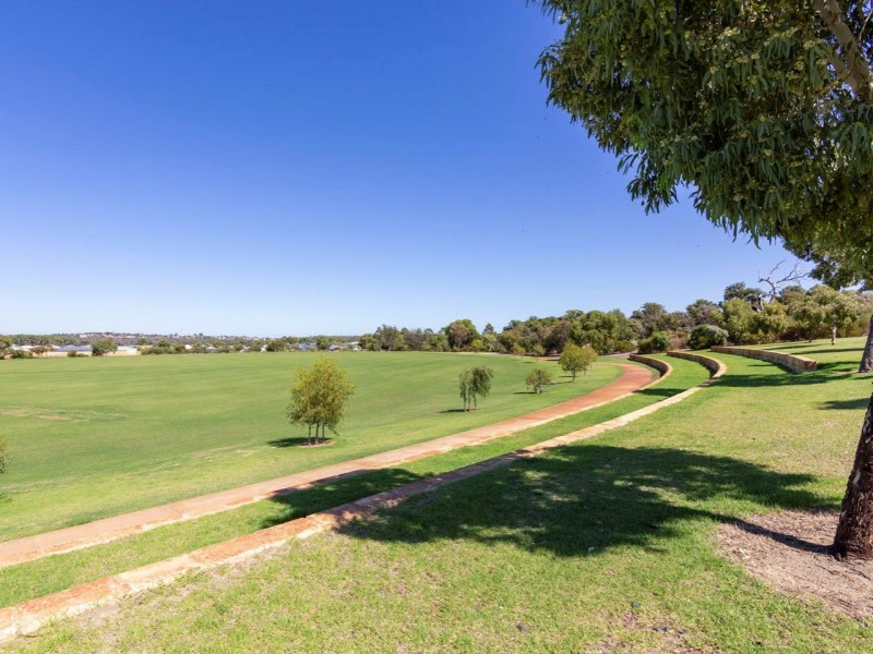 19 Cabanel Brace, Tapping WA 6065