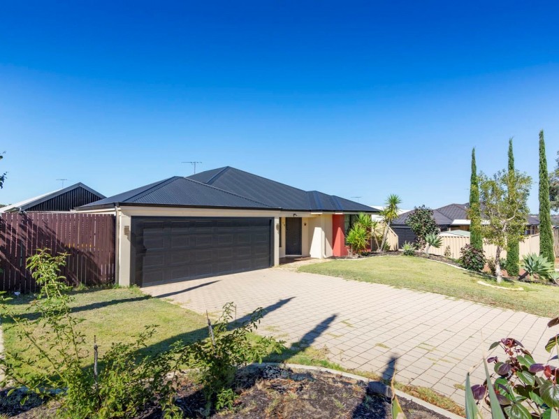 19 Cabanel Brace, Tapping WA 6065