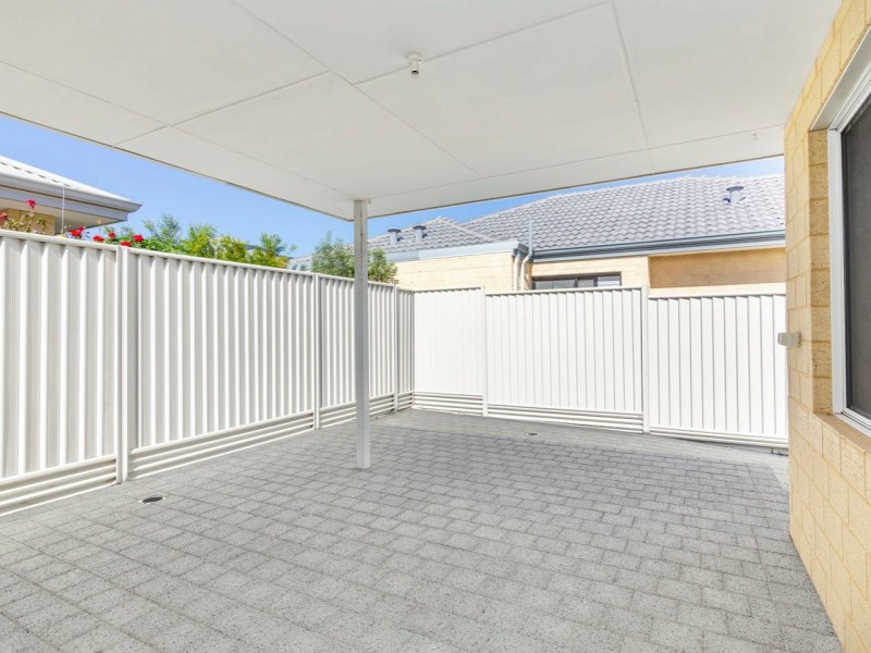 4 Rock Way, Alkimos WA 6038