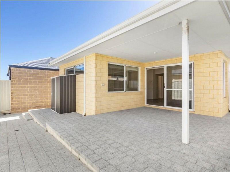 4 Rock Way, Alkimos WA 6038