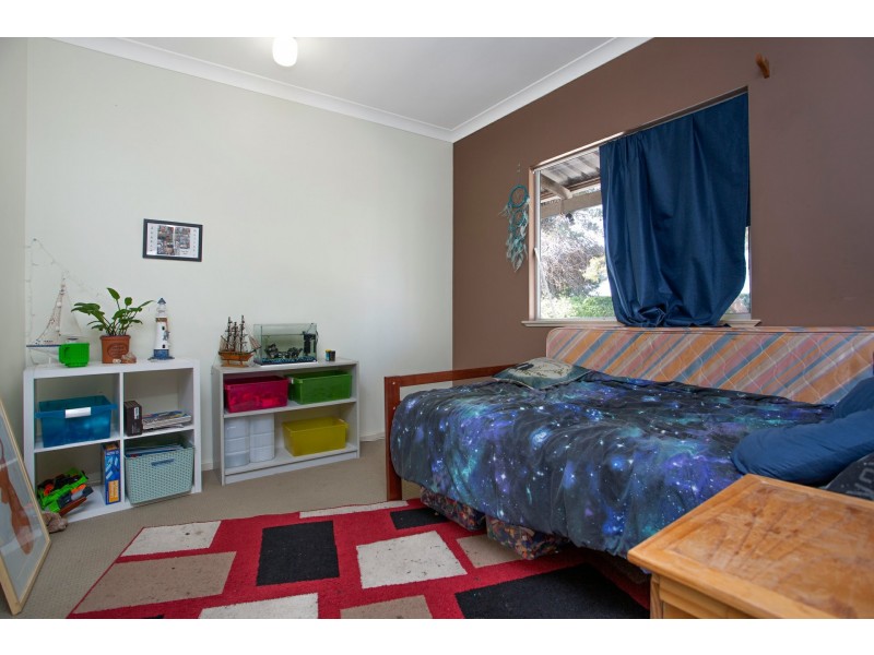 4 Smith Court, Yanchep WA 6035