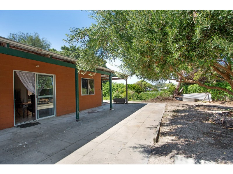 4 Smith Court, Yanchep WA 6035