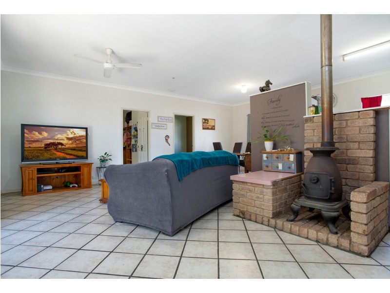 4 Smith Court, Yanchep WA 6035