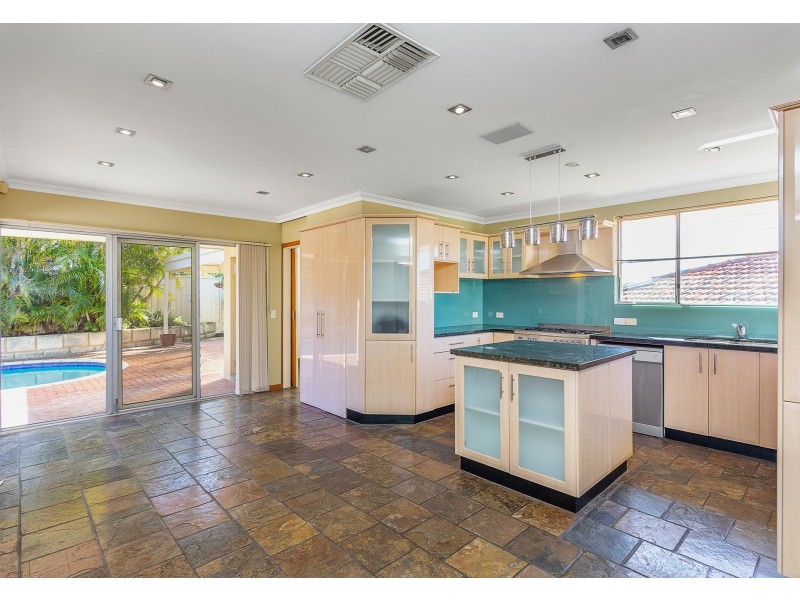 5 Chesson Street, Dianella WA 6059