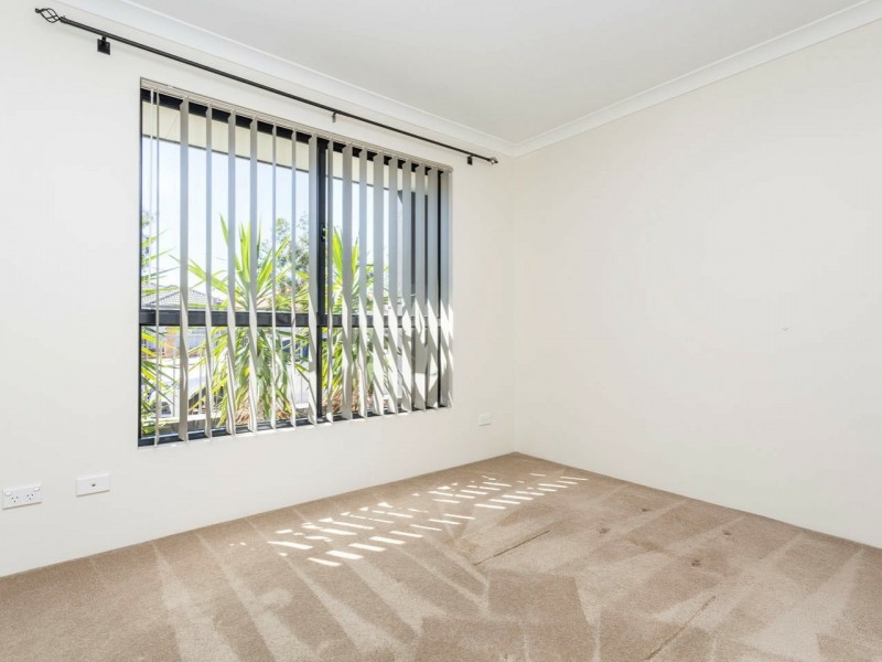 106 Joseph Banks Boulevard, Banksia Grove WA 6031