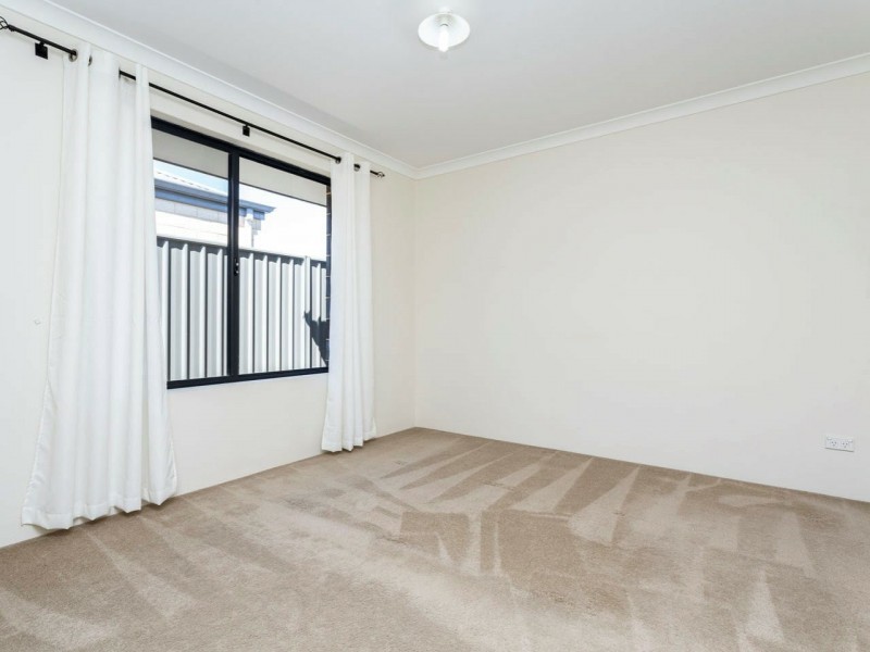 106 Joseph Banks Boulevard, Banksia Grove WA 6031