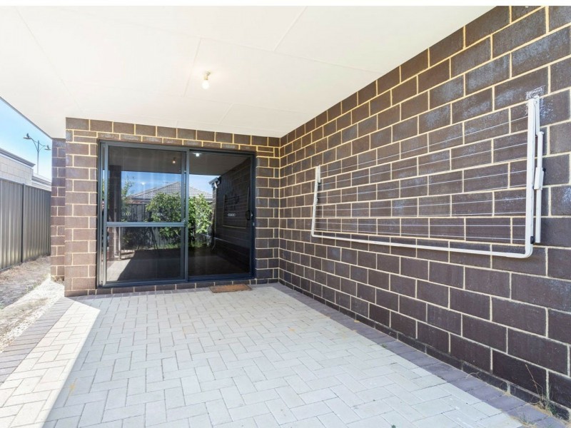 106 Joseph Banks Boulevard, Banksia Grove WA 6031