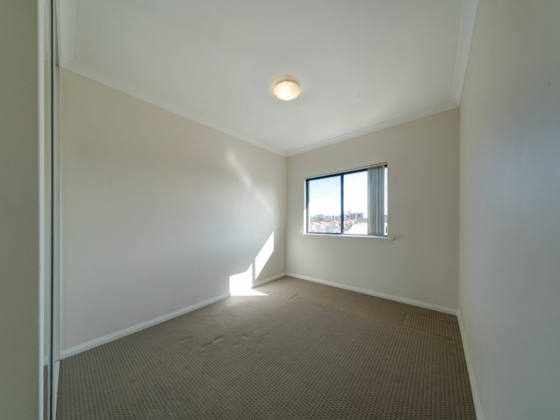 33/18 Kingsbury Road, Joondalup WA 6027