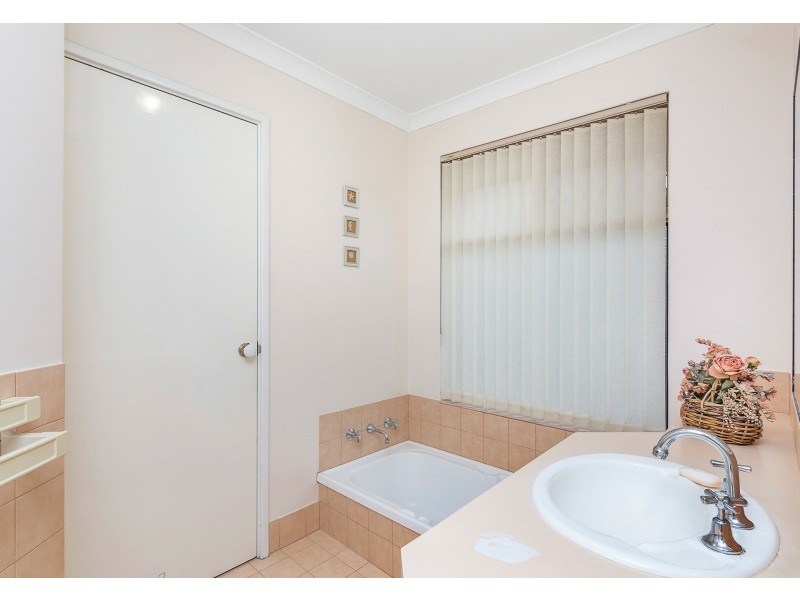 1 Eucumbene Crescent, Joondalup WA 6027