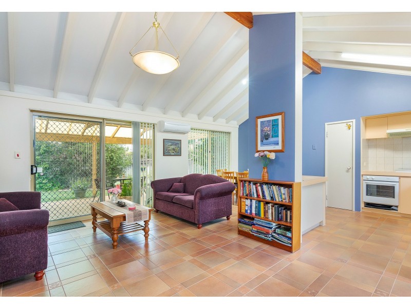 1 Eucumbene Crescent, Joondalup WA 6027