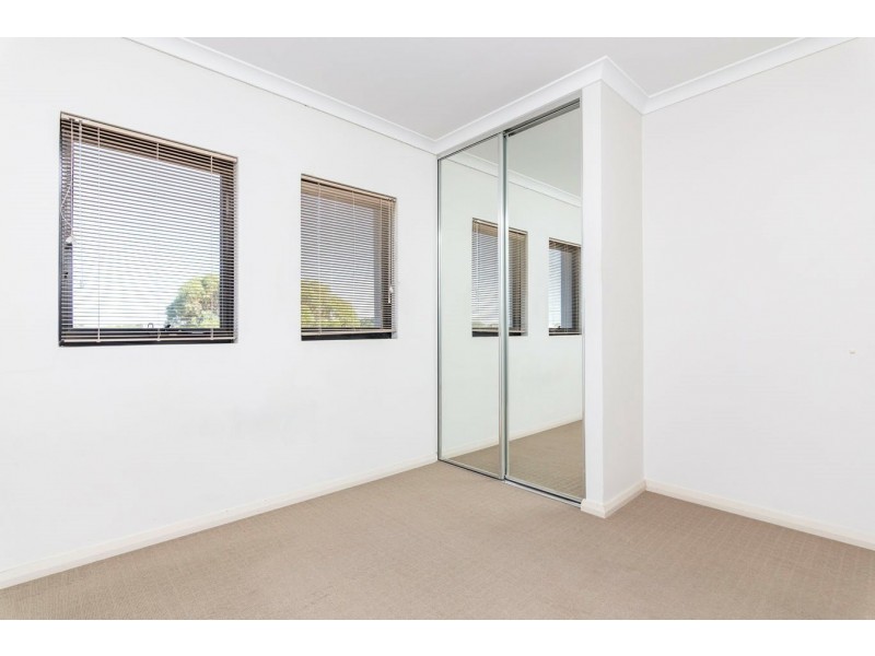 15/37 Piccadilly Circle, Joondalup WA 6027