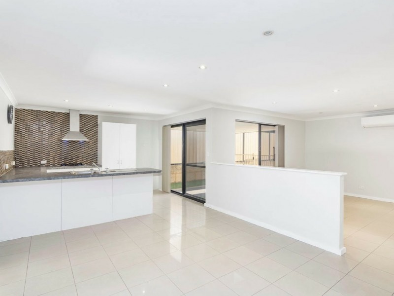 24 Lantern Way, Clarkson WA 6030