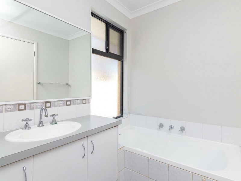 24 Lantern Way, Clarkson WA 6030