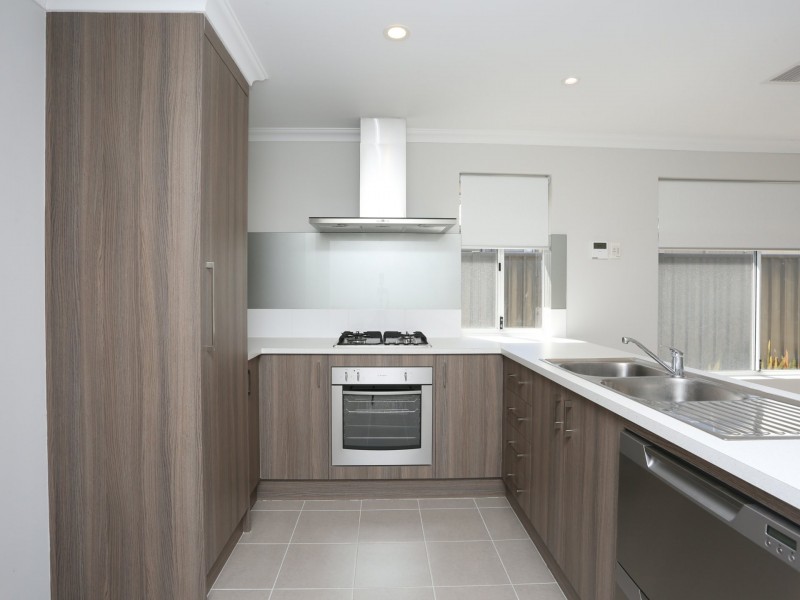 164 Grandis Boulevard, Banksia Grove WA 6031