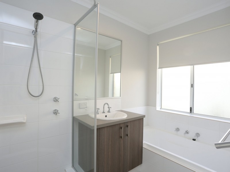 164 Grandis Boulevard, Banksia Grove WA 6031