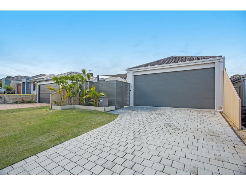 16A Pintabona Drive, Sinagra WA 6065
