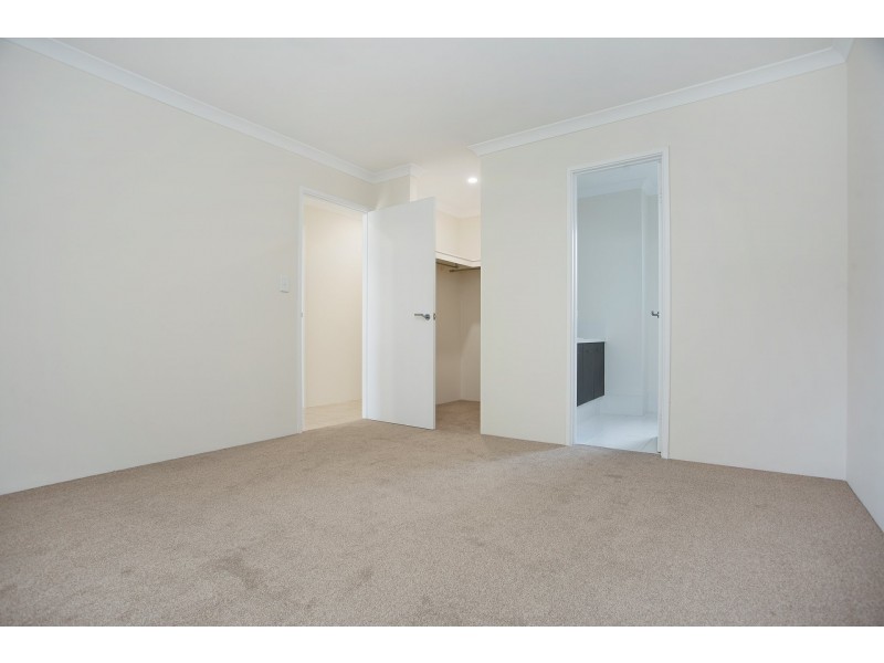 16A Pintabona Drive, Sinagra WA 6065