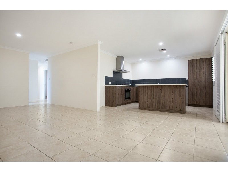 16A Pintabona Drive, Sinagra WA 6065