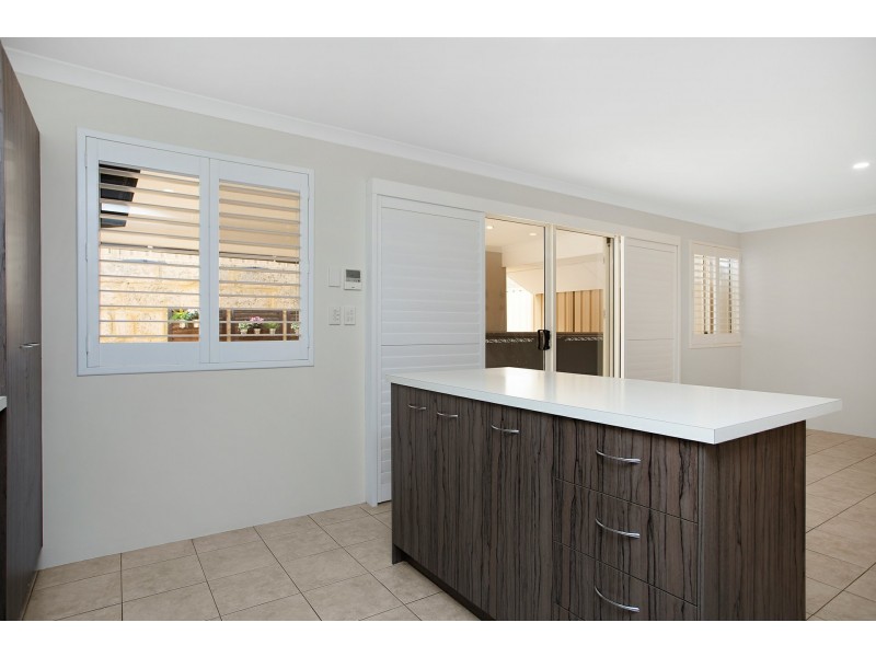 16A Pintabona Drive, Sinagra WA 6065