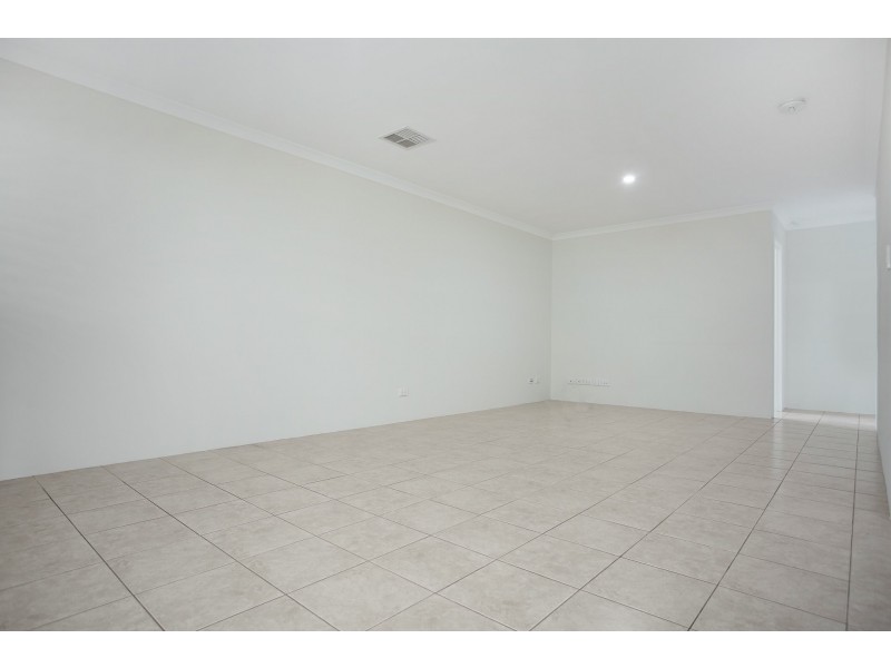 16A Pintabona Drive, Sinagra WA 6065