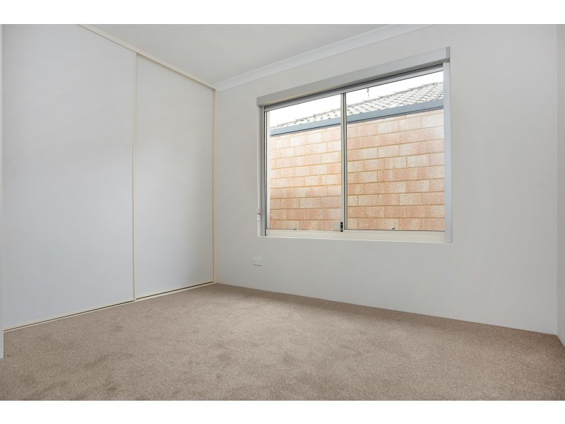 16A Pintabona Drive, Sinagra WA 6065