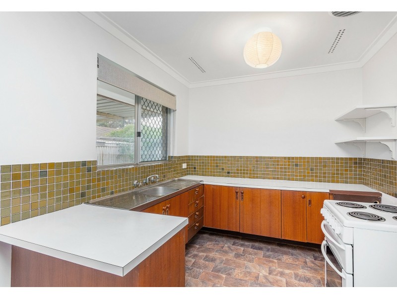 22 Pennine Way, Hamersley WA 6022