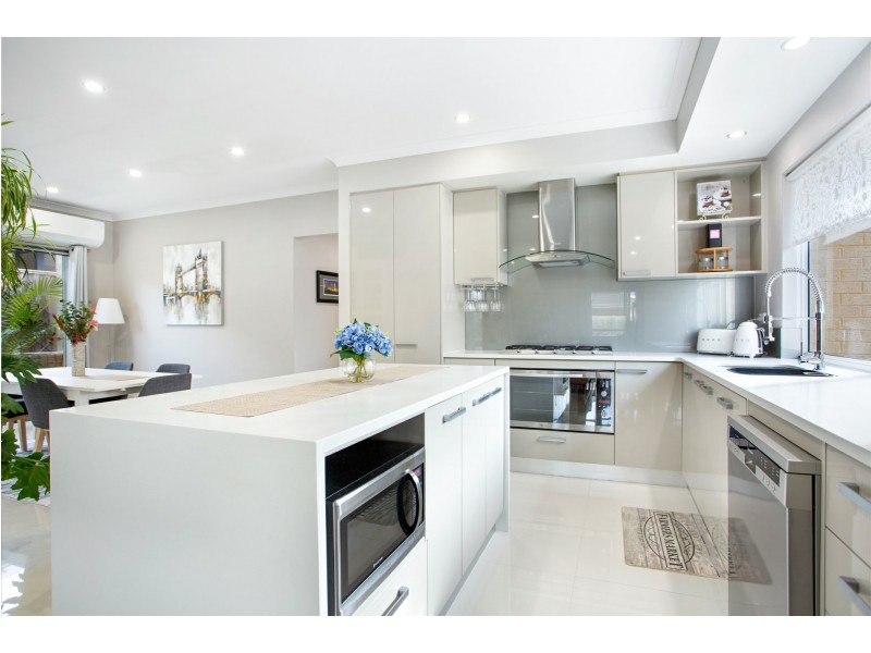 16 Admiralty Road, Jindalee WA 6036