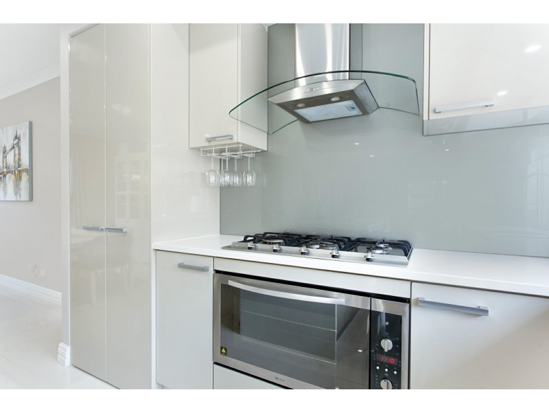 16 Admiralty Road, Jindalee WA 6036