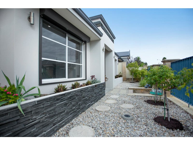 16 Admiralty Road, Jindalee WA 6036