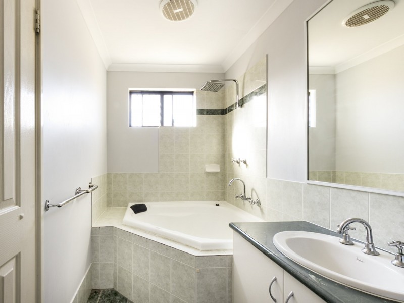 2c/1 Nottinghill Street, Joondalup WA 6027