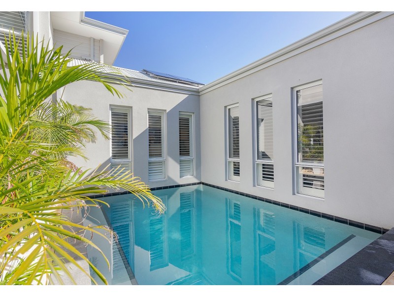 34 Beachside Drive, Burns Beach WA 6028