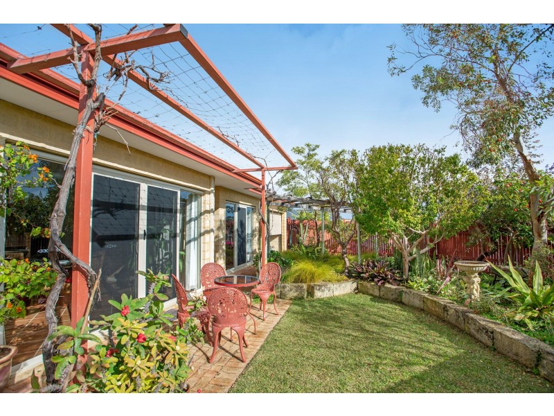 12 Benbulben Rise, Yanchep WA 6035