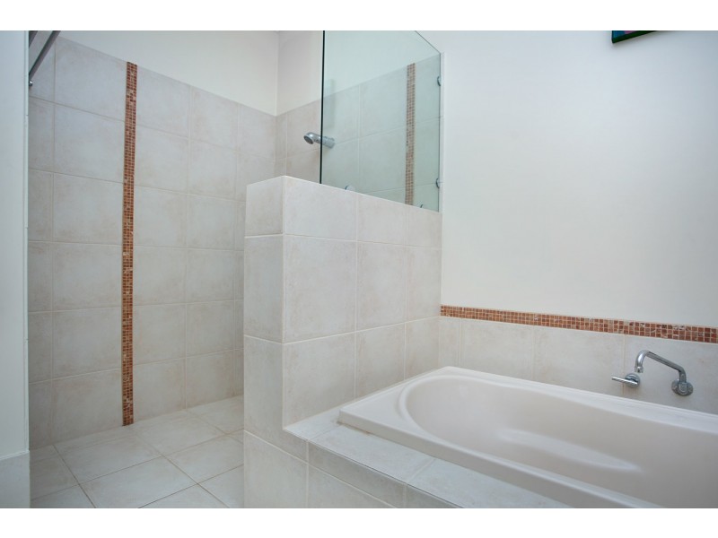 12 Benbulben Rise, Yanchep WA 6035