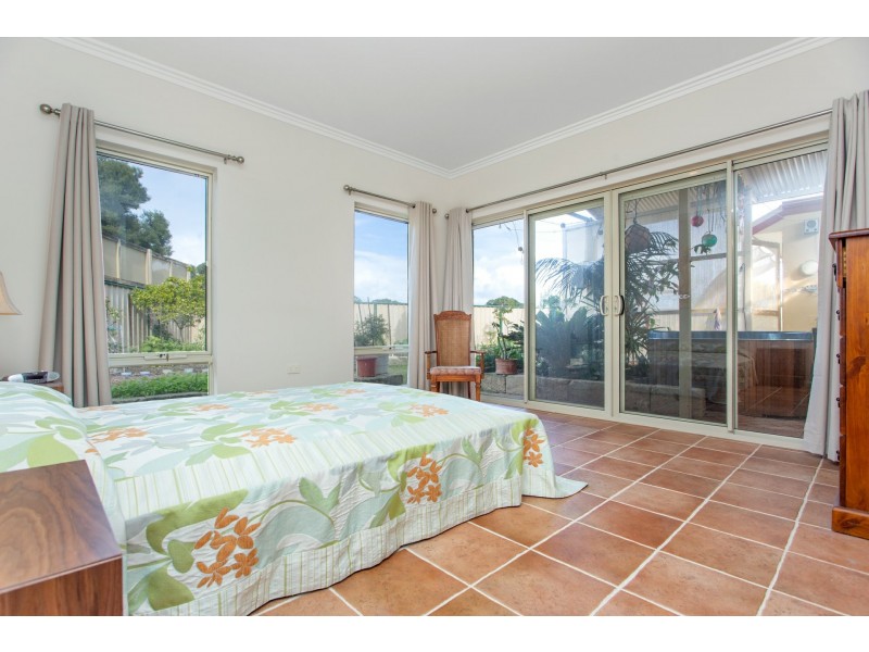 12 Benbulben Rise, Yanchep WA 6035