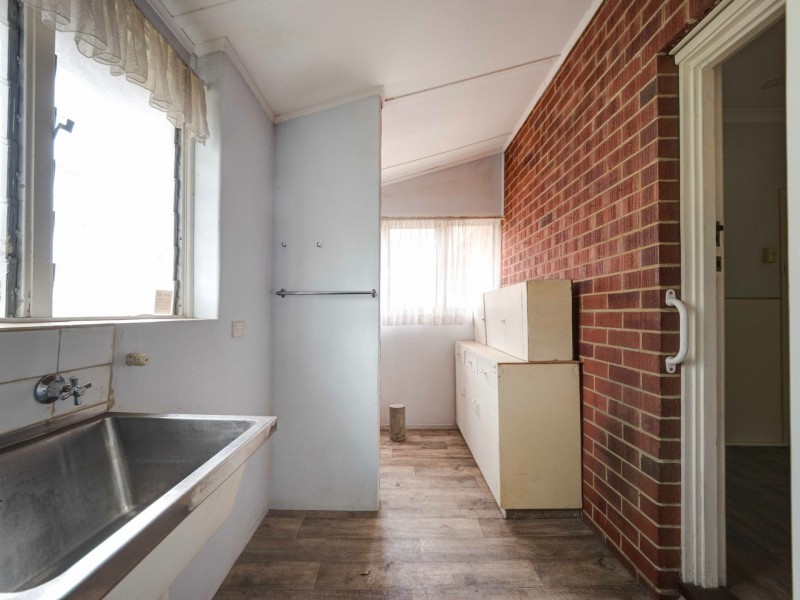 8 Rotherfield Road, Westminster WA 6061