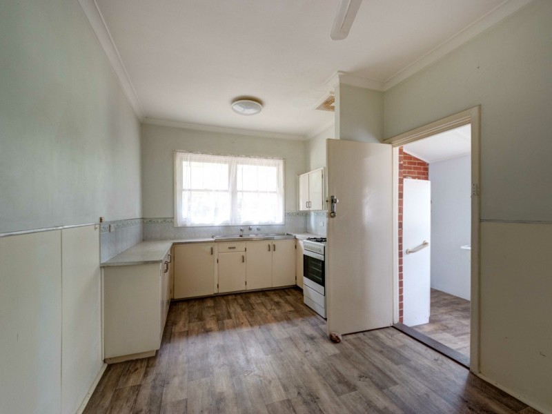 8 Rotherfield Road, Westminster WA 6061