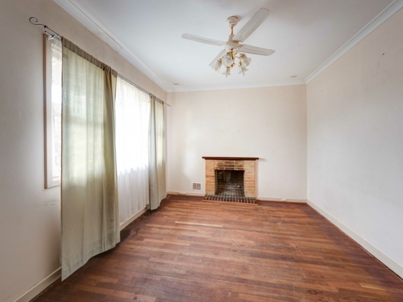 8 Rotherfield Road, Westminster WA 6061