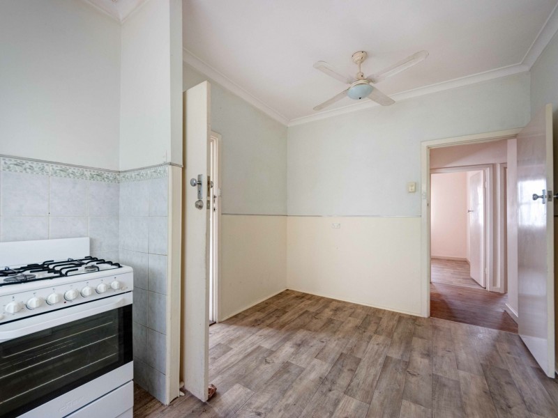 8 Rotherfield Road, Westminster WA 6061