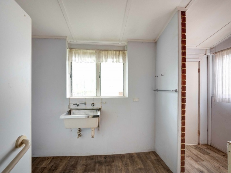 8 Rotherfield Road, Westminster WA 6061