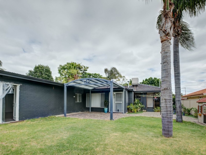 56 Harford Way, Girrawheen WA 6064