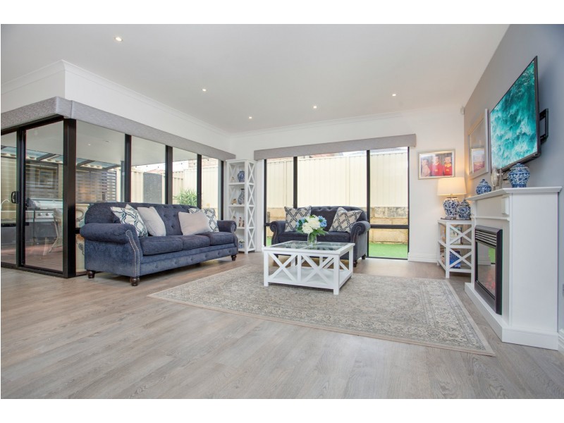 14 Clitheroe Way, Butler WA 6036