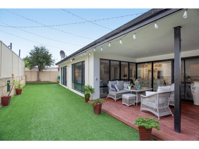 14 Clitheroe Way, Butler WA 6036