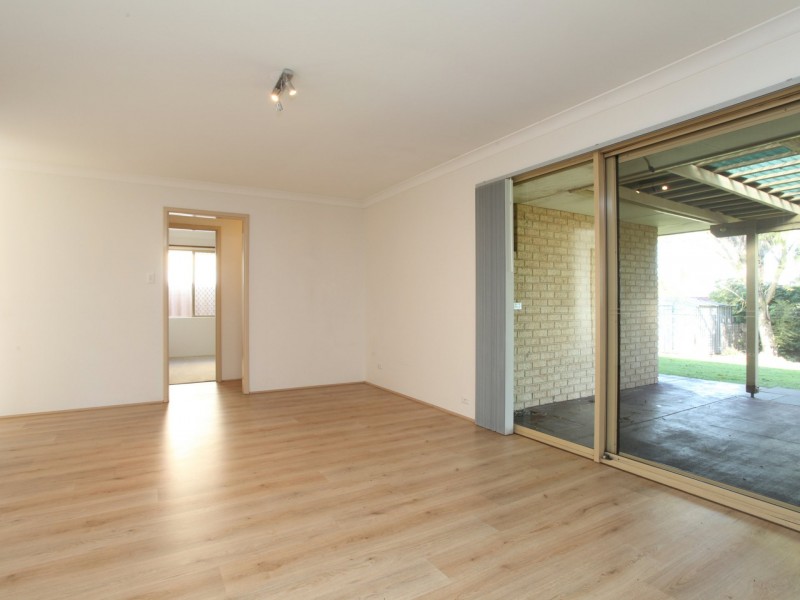 7 Meadow Place, Hocking WA 6065