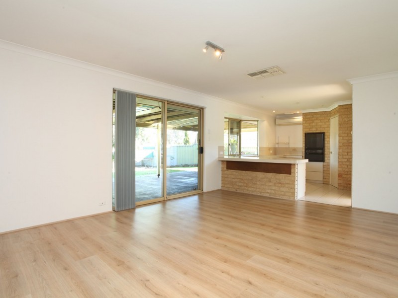 7 Meadow Place, Hocking WA 6065