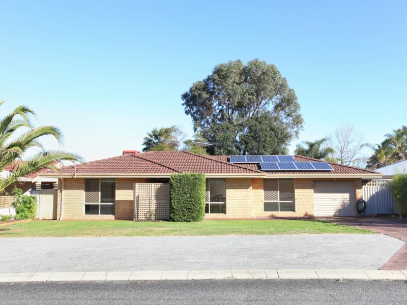 7 Meadow Place, Hocking WA 6065