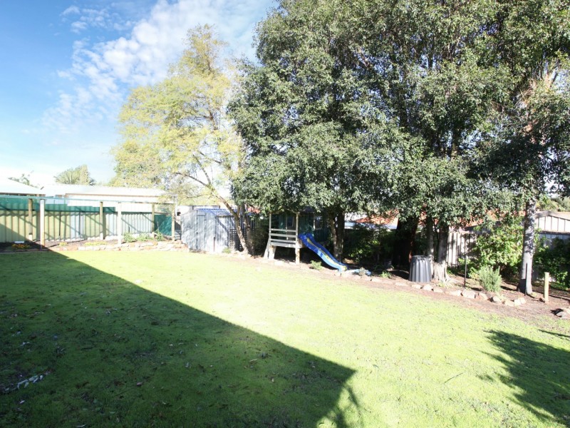 7 Meadow Place, Hocking WA 6065