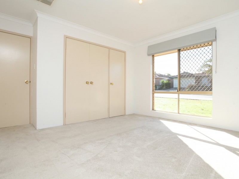 7 Meadow Place, Hocking WA 6065