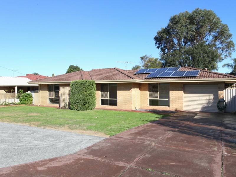 7 Meadow Place, Hocking WA 6065