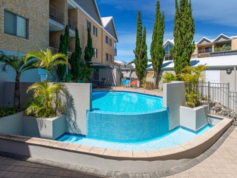 25/27 Piccadilly Circle, Joondalup WA 6027