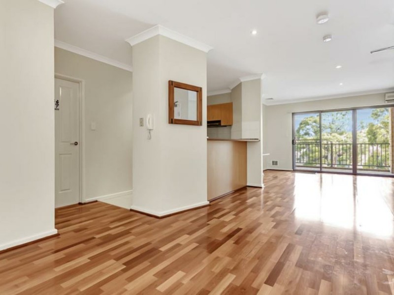 25/27 Piccadilly Circle, Joondalup WA 6027